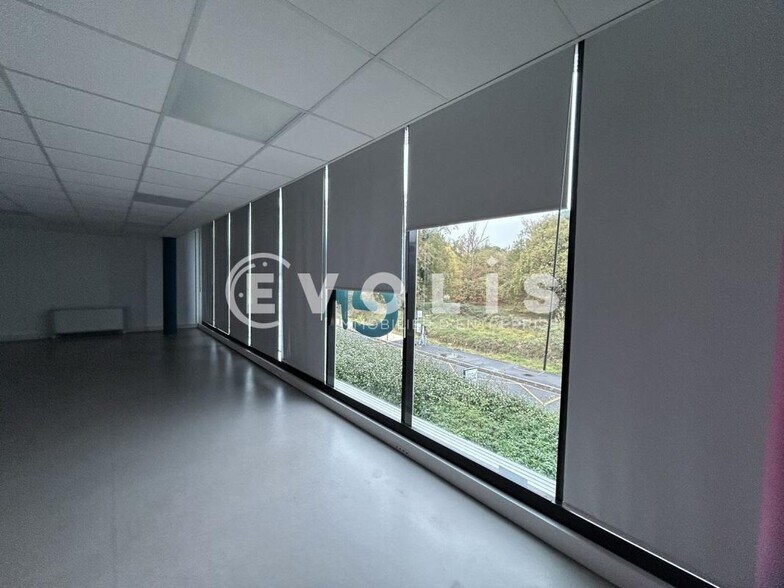 Office in Mérignac for lease - Interior Photo - Image 3 of 8