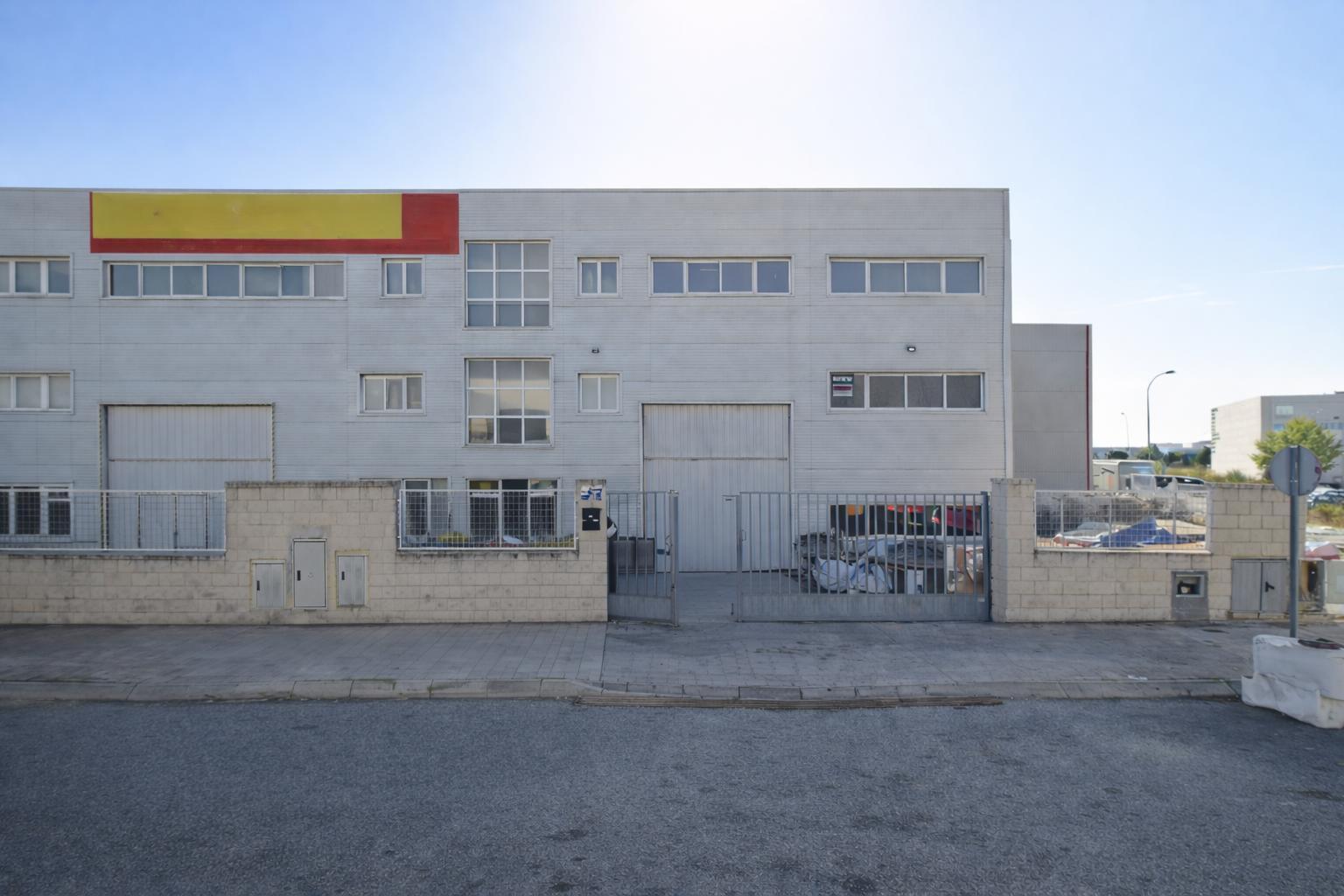 Industrial in Getafe, Madrid for lease Primary Photo- Image 1 of 4