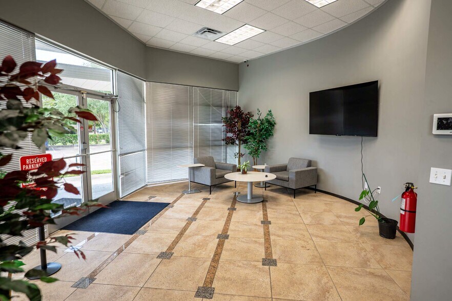 15310 Park Row, Houston, TX à vendre - Photo du bâtiment - Image 3 de 13