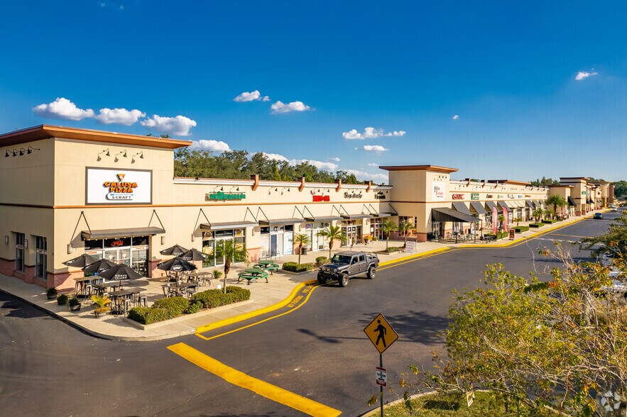 17631-17751 N Dale Mabry Hwy, Lutz, FL à louer - Photo du bâtiment - Image 2 de 16