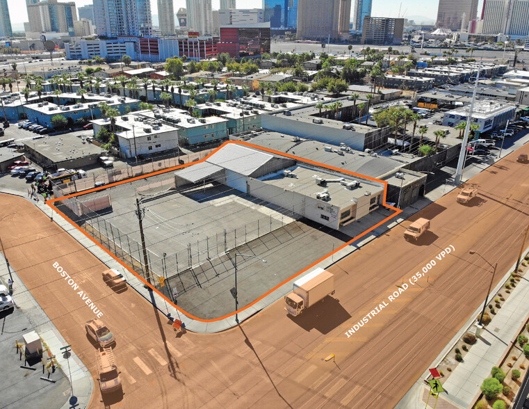 2111 Industrial Rd, Las Vegas, NV for sale - Building Photo - Image 1 of 1