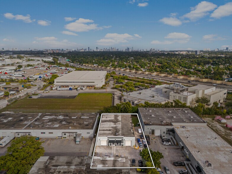 17535 NW 2nd Ave, Miami, FL à vendre - Photo du bâtiment - Image 3 de 29