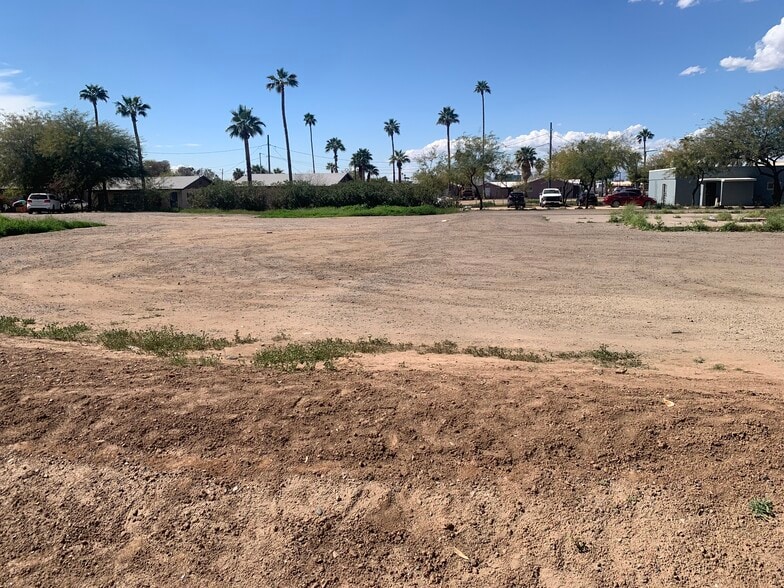 6305 W Glendale Ave, Glendale, AZ à louer - Photo du bâtiment - Image 2 de 4