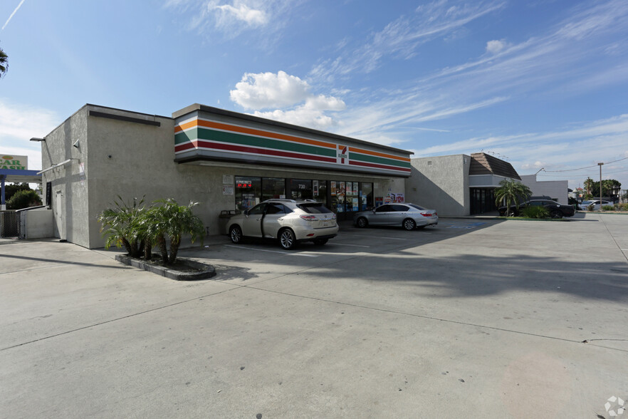 790 E Foothill Blvd, Pomona, CA for lease - Primary Photo - Image 3 of 3