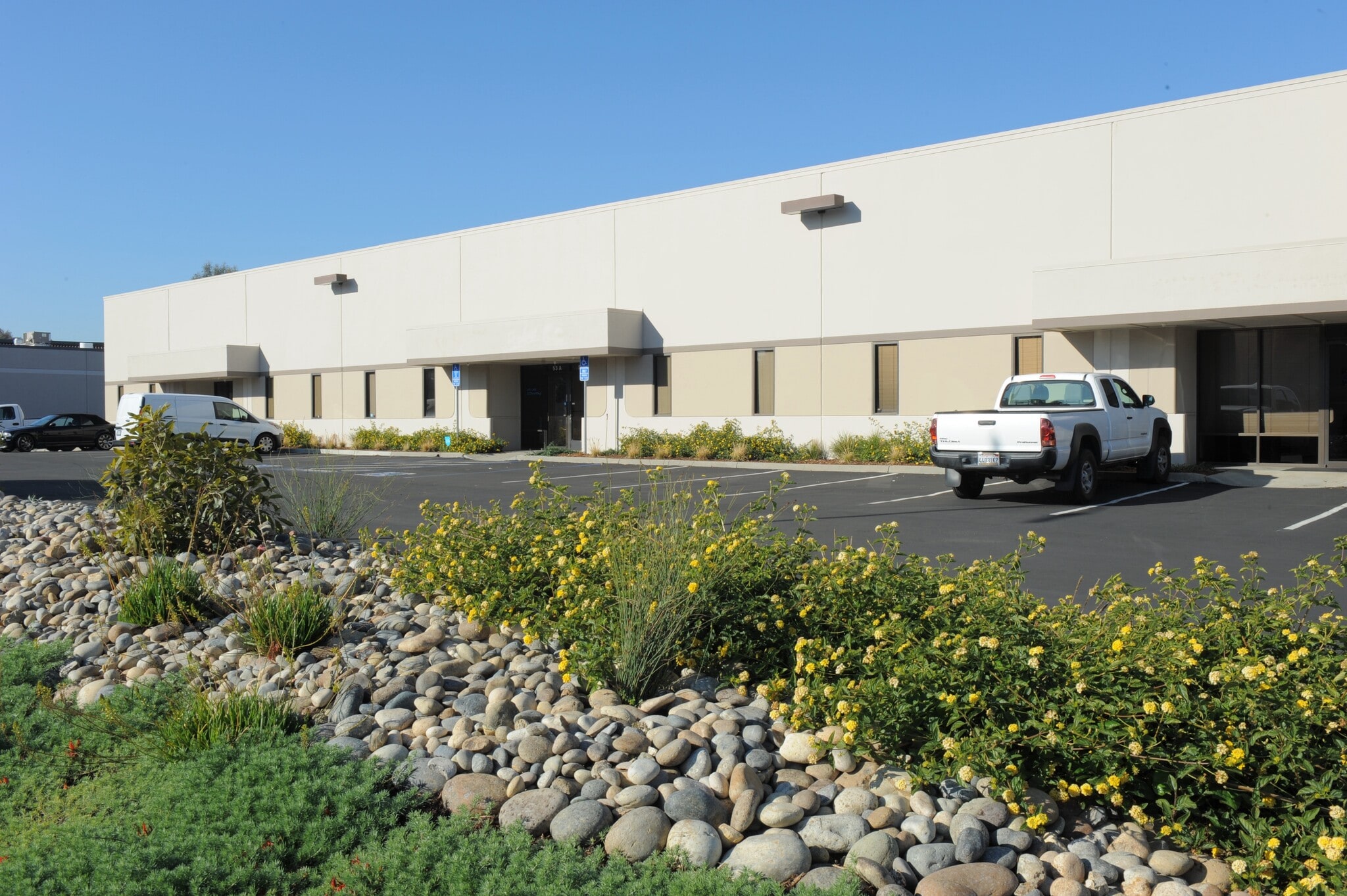 51-55 Bonaventura Dr, San Jose, CA for lease Building Photo- Image 1 of 4