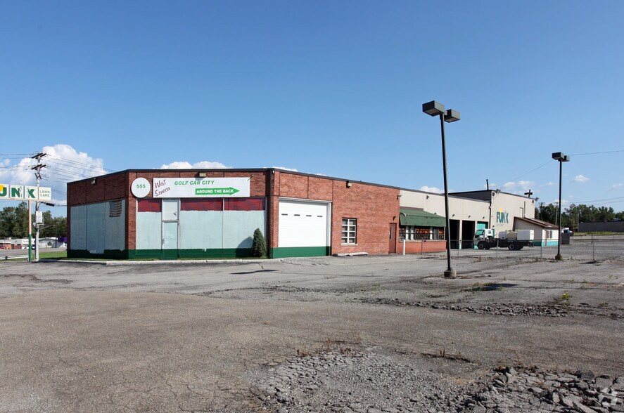 555 Orchard Park Rd, West Seneca, NY à louer - Photo du bâtiment - Image 3 de 19