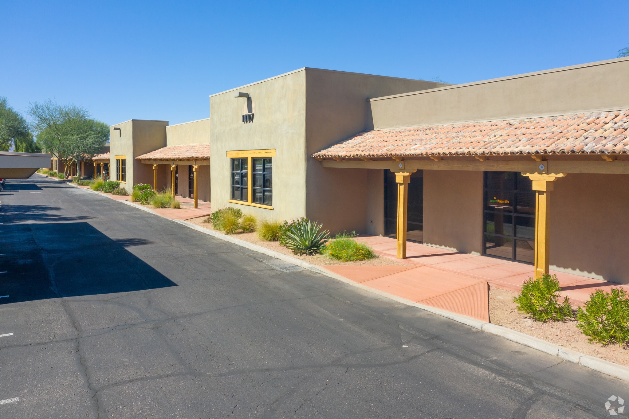 1001 E Warner Rd, Tempe, AZ for lease Primary Photo- Image 1 of 5