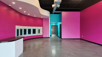 3300 E State St, Sharon, PA for lease Interior Photo- Image 2 of 12