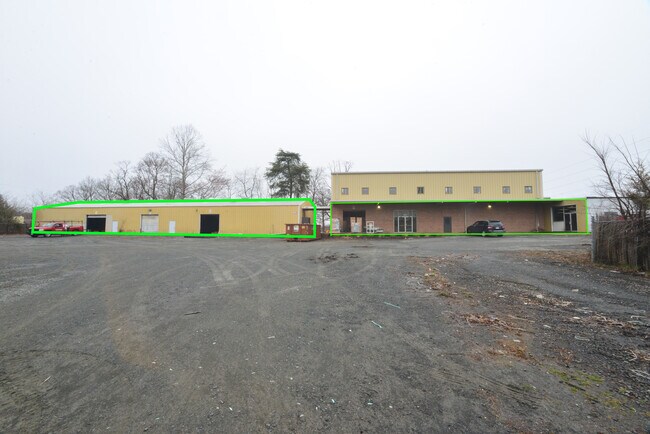Plus de détails pour 8012-8022 Centreville Rd, Manassas Park, Manassas Park, VA - Plusieurs types d'espaces à louer