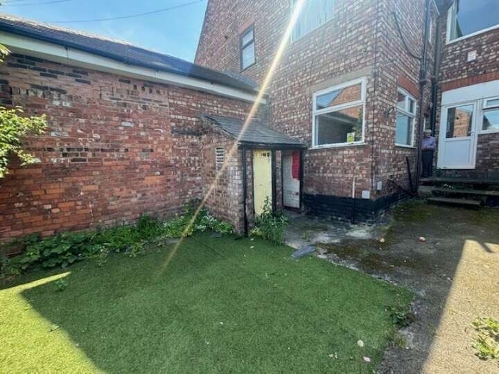 92 Bidston Av, Birkenhead à vendre - Photo du bâtiment - Image 3 de 8