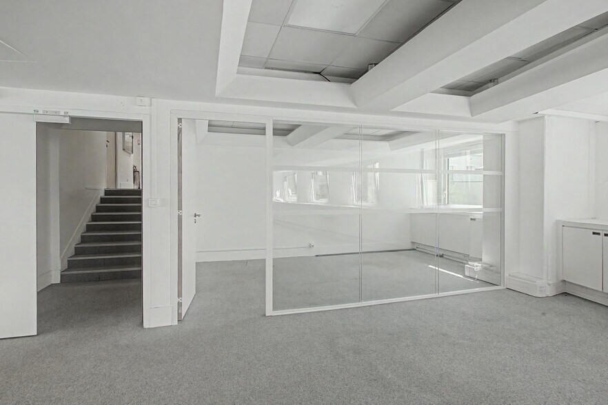 37 Rue De Lyon, Paris à louer - Photo du bâtiment - Image 3 de 14