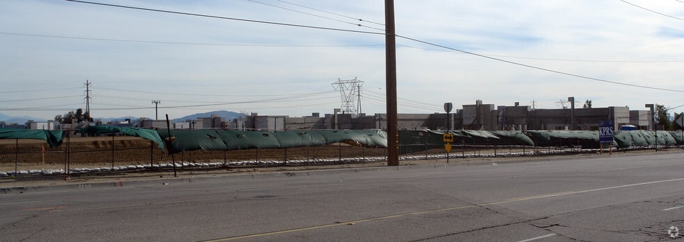 8215 Rochester Ave, Rancho Cucamonga, CA for lease - Building Photo - Image 3 of 10