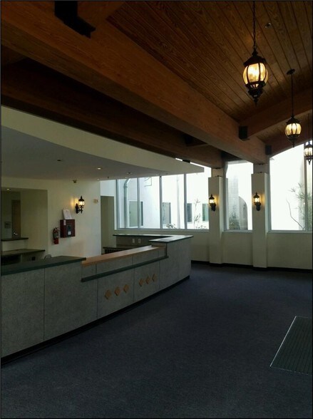 4330 Tamiami Trl E, Naples, FL à louer - Photo intérieure - Image 3 de 7