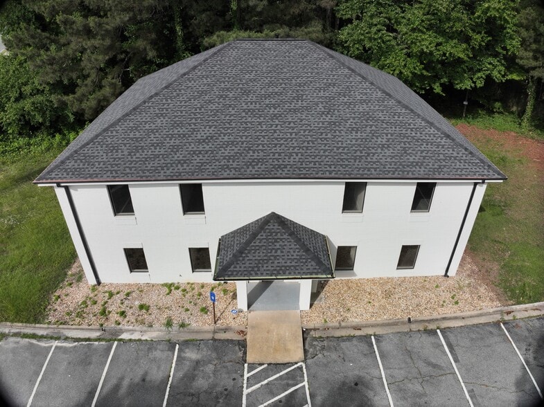 1755 E Park Place Blvd, Stone Mountain, GA for sale - Matterport Community - Image 3 of 24