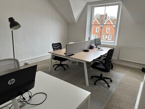 23-24 High St, Marlborough for lease Interior Photo- Image 2 of 3