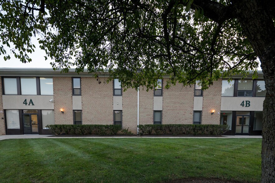 186 Princeton Hightstown Rd, West Windsor, NJ à louer - Photo du bâtiment - Image 2 de 3