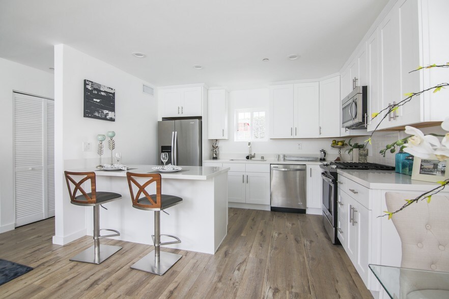 402 Pacific St, Santa Monica, CA à vendre - Photo intérieure - Image 2 de 11