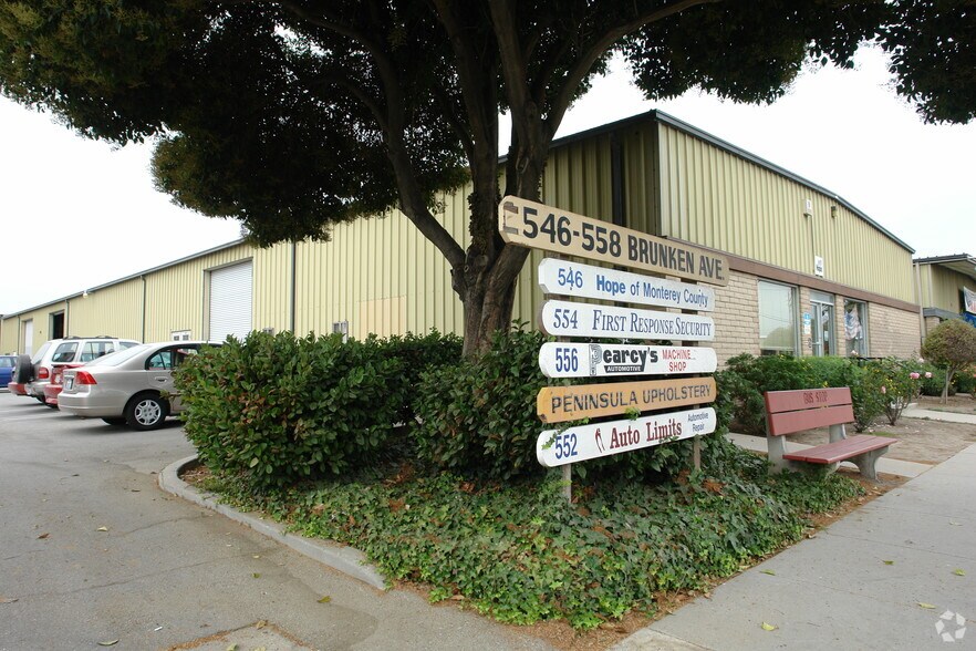 546-574 Brunken Ave, Salinas, CA à louer - Photo du bâtiment - Image 3 de 4