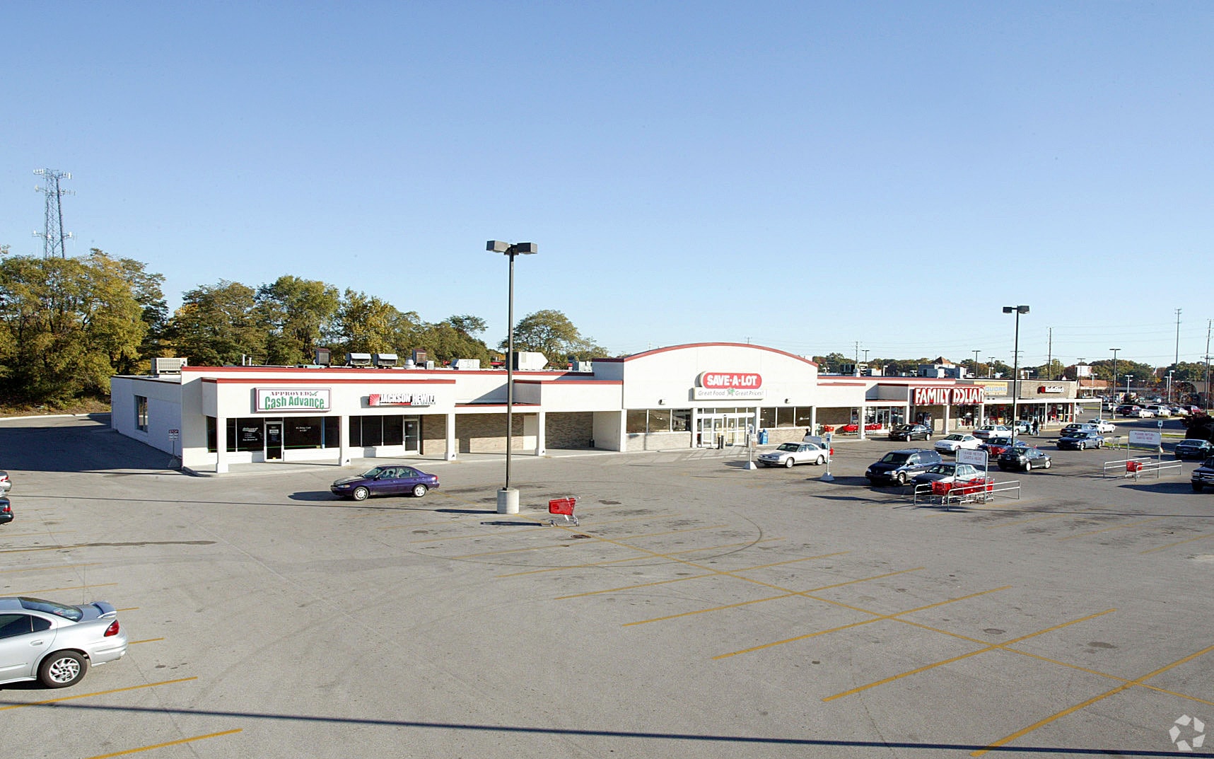 850-880 W Sherman Blvd, Muskegon, MI for lease Primary Photo- Image 1 of 6