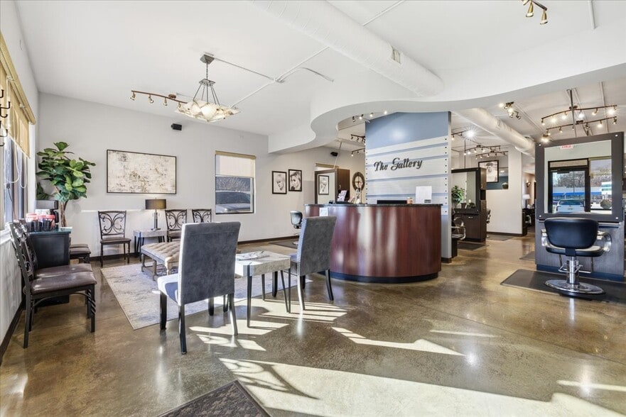 1860 Madison Ave, Council Bluffs, IA à vendre - Photo du bâtiment - Image 2 de 8