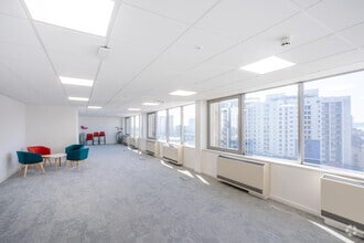 2 Fitzalan Rd, Cardiff for lease Interior Photo- Image 2 of 9