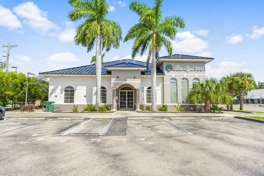 4106 Del Prado Blvd S, Cape Coral, FL à vendre - Photo du b timent - Image 1 de 24