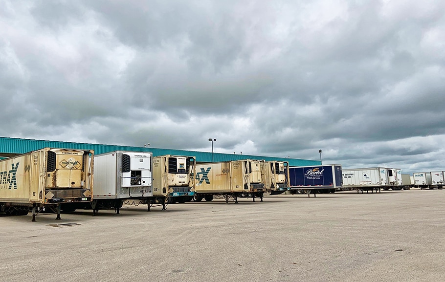 2575 Inkster Blvd, Winnipeg, MB for lease - Building Photo - Image 2 of 5