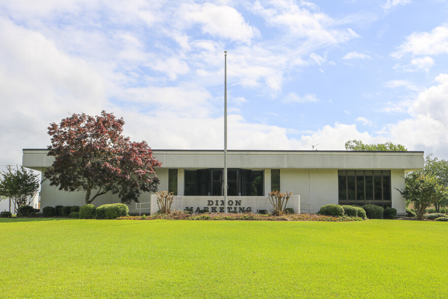 301 Darby Ave, Kinston, NC for sale - Building Photo - Image 1 of 1