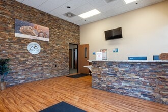 1045 Palms Airport Dr, Las Vegas, NV for lease Building Photo- Image 1 of 12