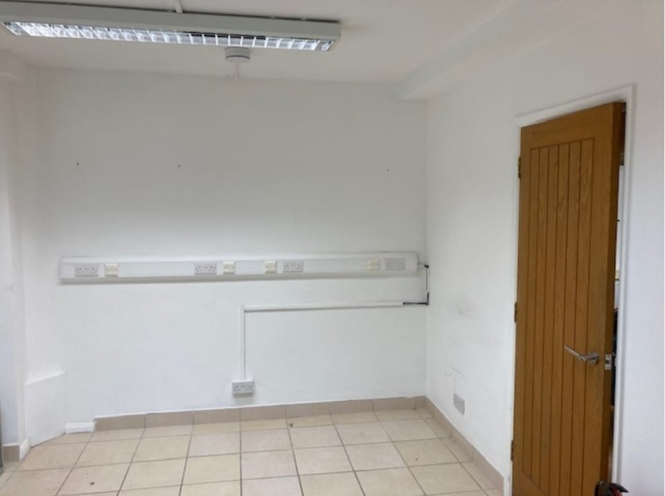 38 Dartford Rd, Sevenoaks for lease Interior Photo- Image 1 of 1