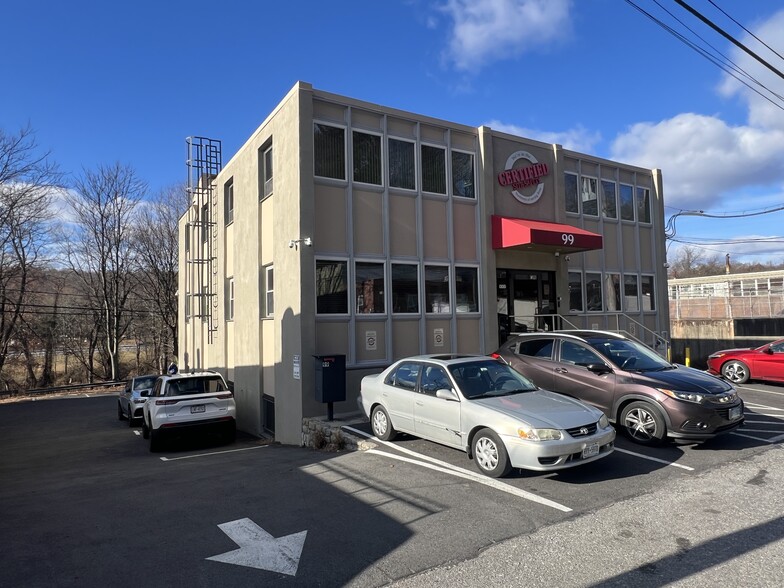 99 Lafayette Ave, White Plains, NY for sale - Building Photo - Image 2 of 54