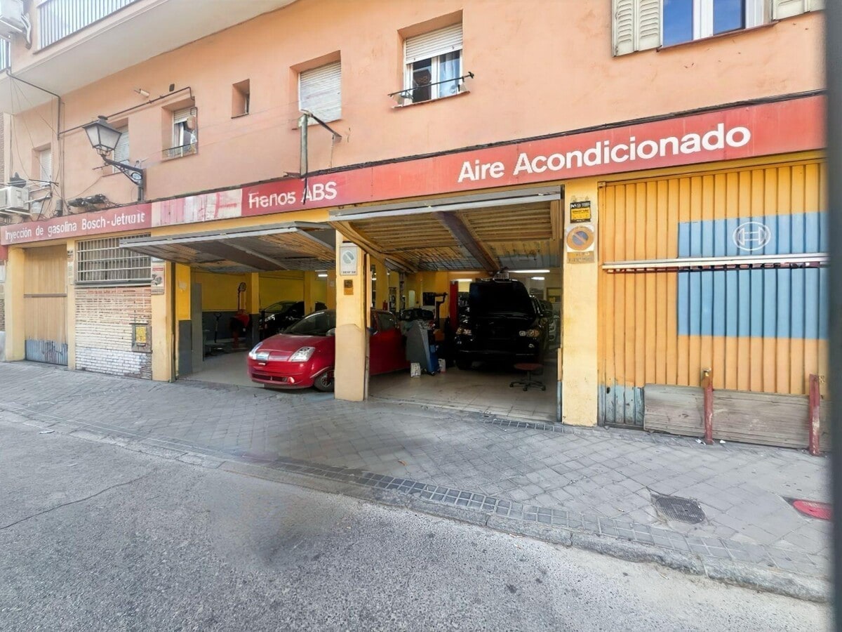 Madrid, MAD 28011 - Unit 1 - - Interior Photo - Image 2 of 30