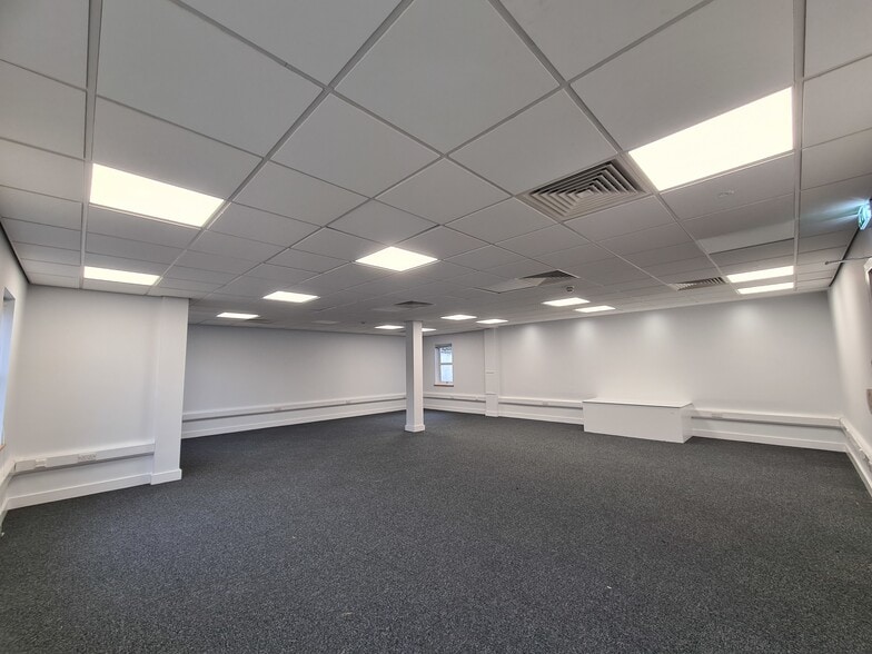 Church Rd, Bristol for lease - Building Photo - Image 3 of 5