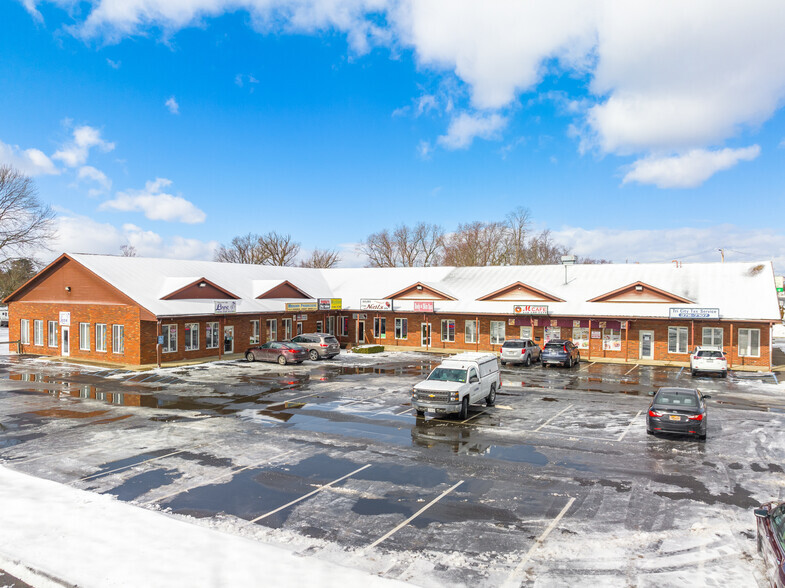 1760 State St, Schenectady, NY for lease - Primary Photo - Image 3 of 3