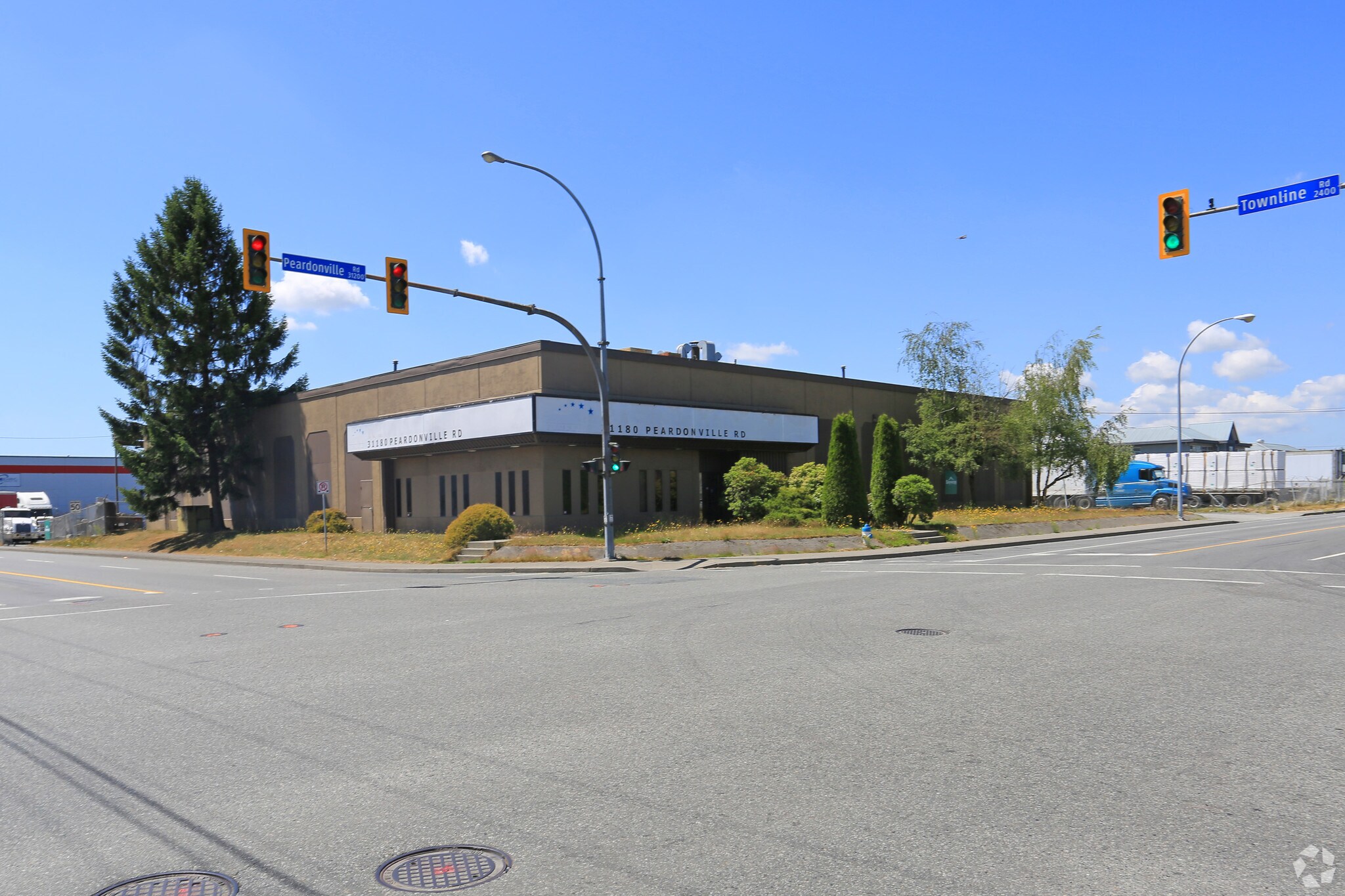 31180 Peardonville Rd, Abbotsford, BC à louer Photo principale- Image 1 de 5