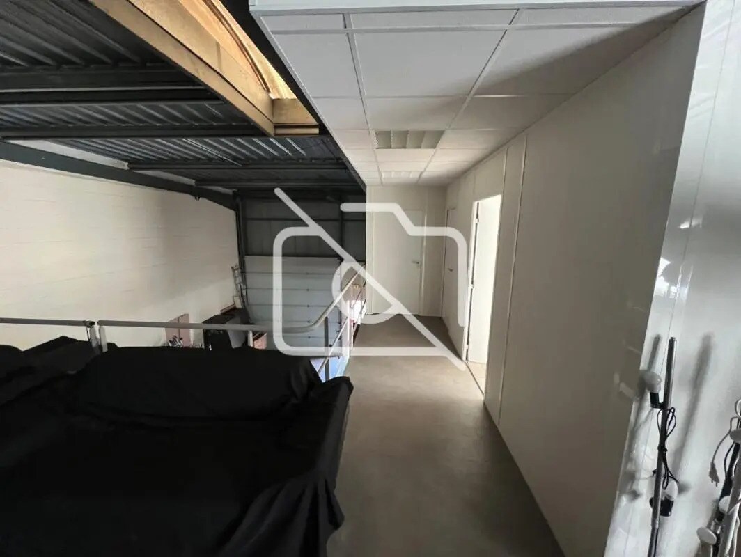 Industrial in Morsang-sur-Orge for sale Interior Photo- Image 1 of 7
