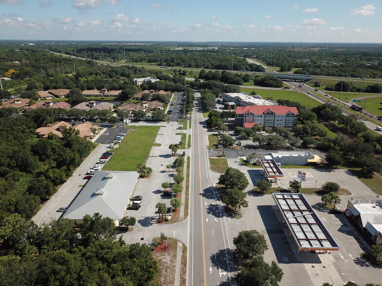 385 Commercial Ct, Venice, FL for sale - Aerial - Image 2 of 8