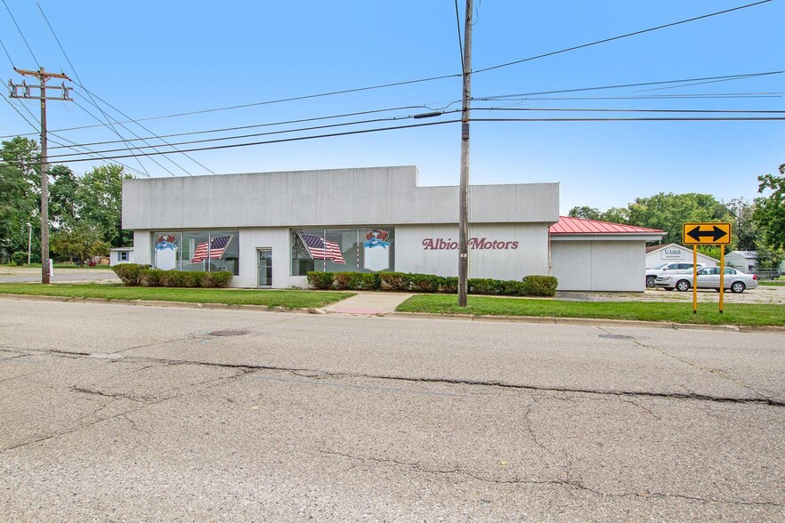 600 N Clark St, Albion, MI for sale - Building Photo - Image 3 of 54