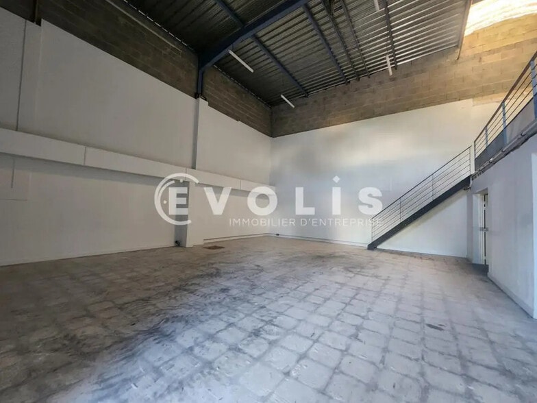 Bureau dans Genas à louer - Photo intérieure - Image 3 de 23