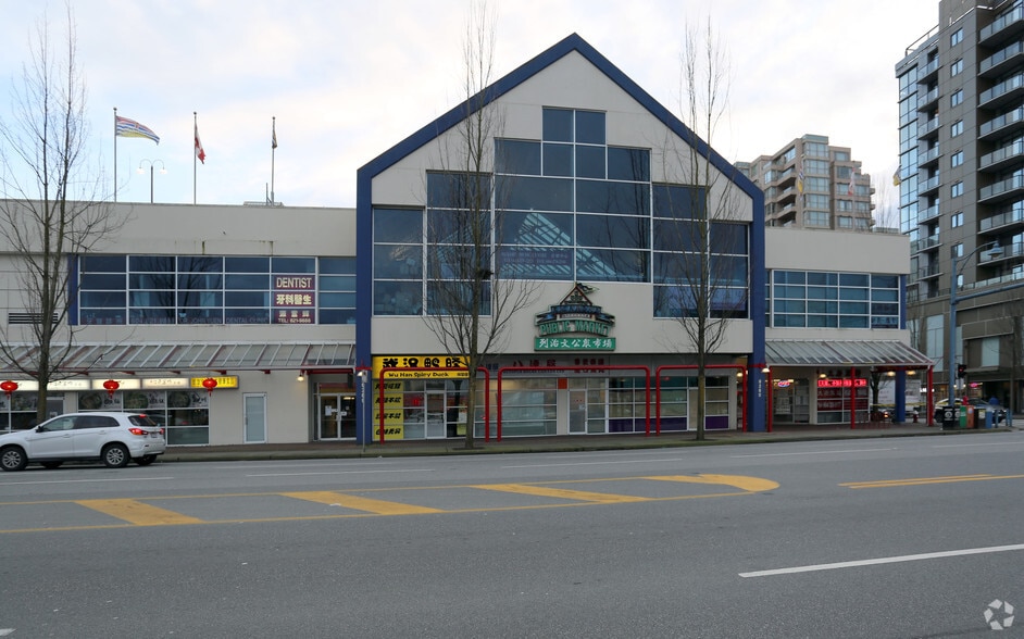 8260 Westminster Hwy, Richmond, BC à vendre - Photo du bâtiment - Image 3 de 14