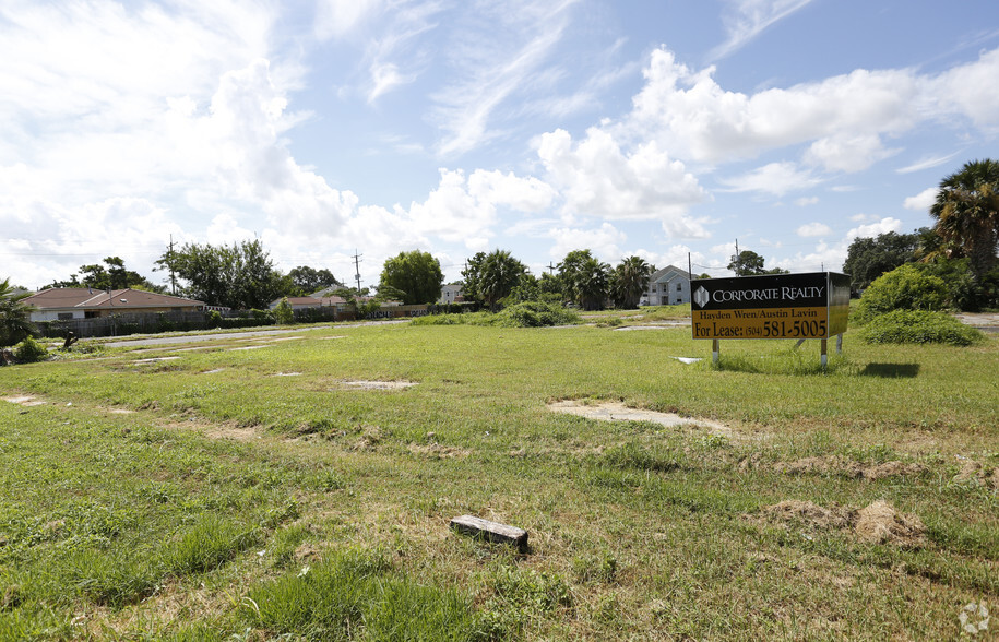 2200 Robert E Lee Blvd, New Orleans, LA à vendre - Photo principale - Image 1 de 1