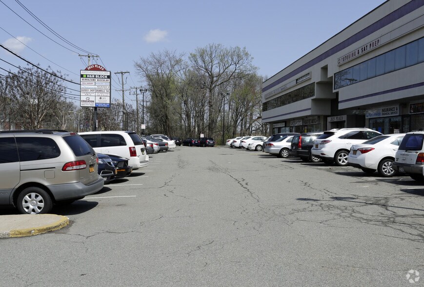 2025 Richmond Ave, Staten Island, NY à louer - Photo du bâtiment - Image 2 de 8