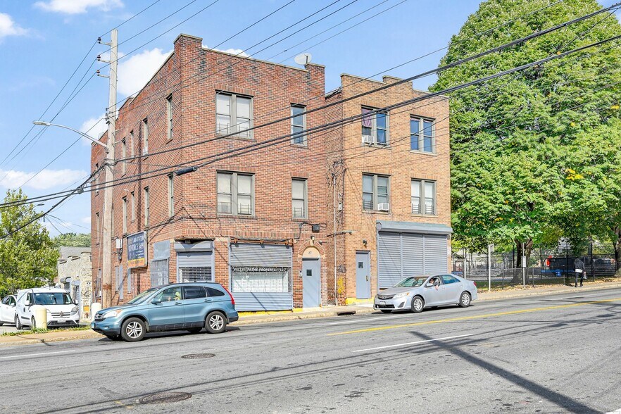 33-35 Tuckahoe Rd, Yonkers, NY à louer - Photo du bâtiment - Image 3 de 21