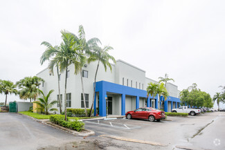 Plus de détails pour 5745-5759 NW 151st St, Miami Lakes, FL - Flex à vendre