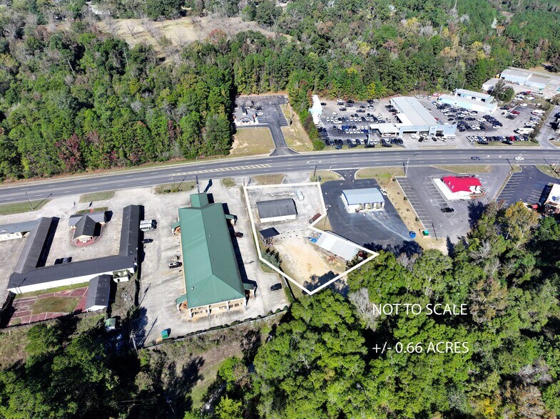 585 South Blvd, Brewton, AL à vendre - Photo du bâtiment - Image 2 de 2