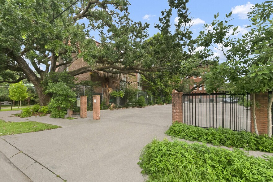3612 Chestnut St, New Orleans, LA à louer - Photo du bâtiment - Image 2 de 9