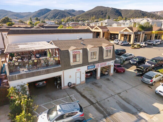 More details for 7969 Mission Gorge Rd, Santee, CA - Retail for Sale