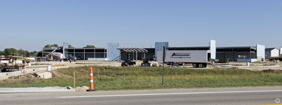 4282 E Rockton Rd, Rockton, IL à louer - Photo du bâtiment - Image 3 de 6