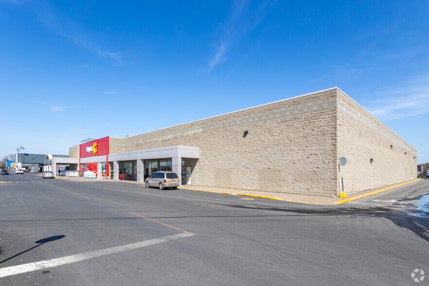 2875-2901 Ch de Chambly, Longueuil, QC à louer - Photo du bâtiment - Image 3 de 7