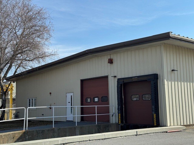 402 Boyer Cir, Williston, VT for lease Primary Photo- Image 1 of 16